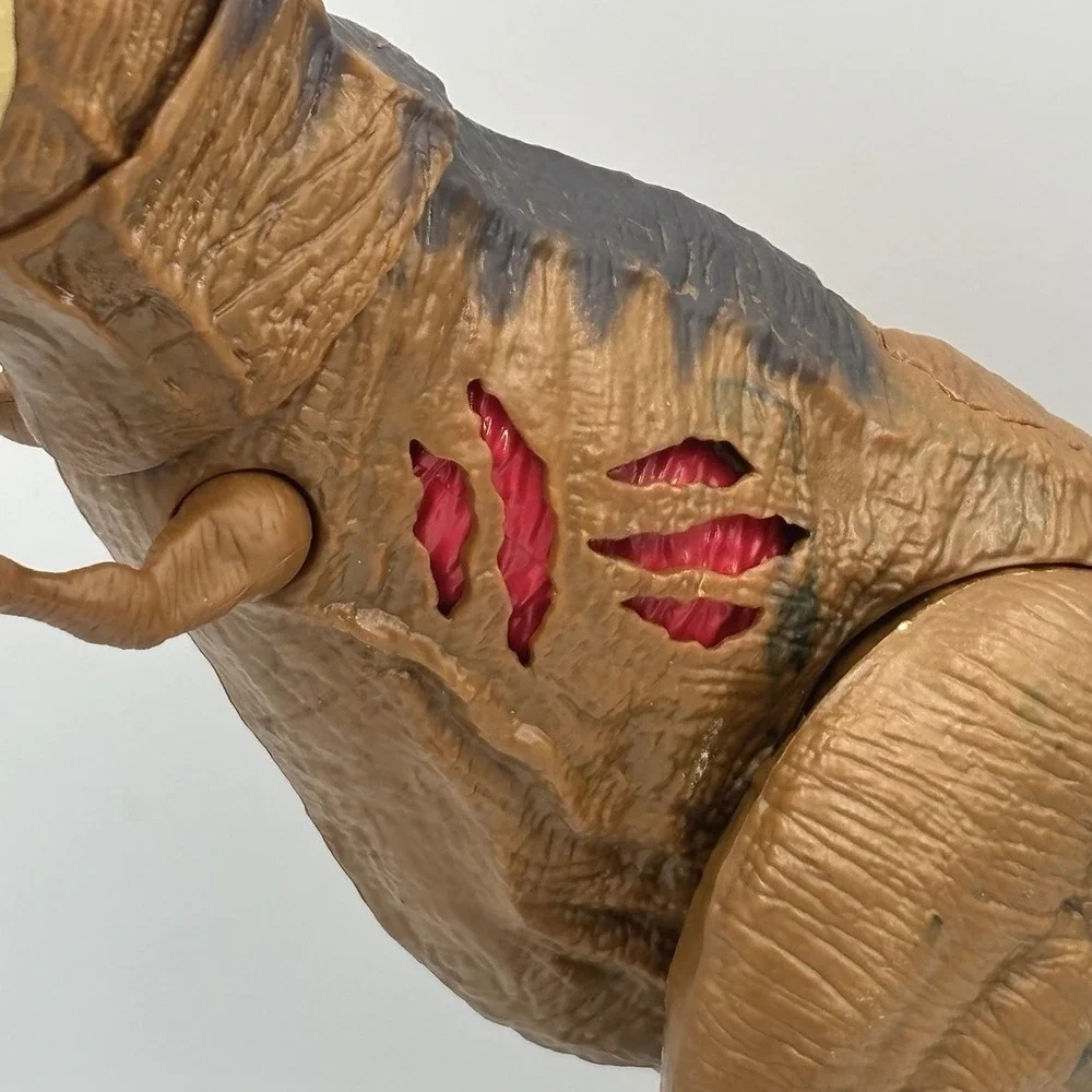 Jurassic World Dominion Extreme Damage Tyrannosaurus Rex Exclusive‎